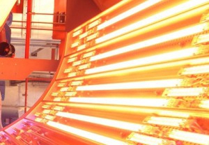 工業(yè)中常見(jiàn)的紅外線(xiàn)加熱燈是怎么讓物體變熱的？