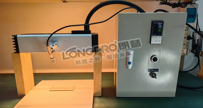 紅外線輻射加熱器.jpg 紅外線輻射加熱器.jpg