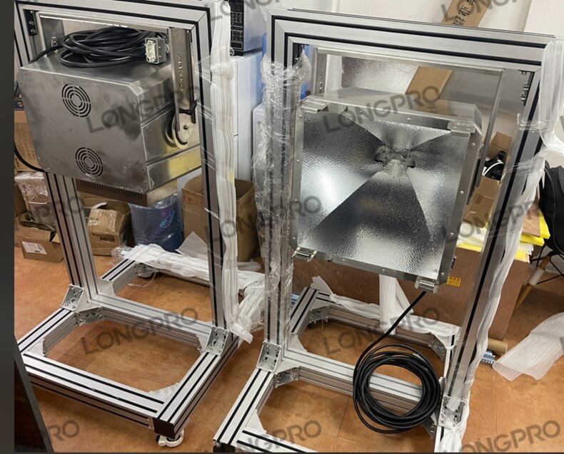 太陽光模擬器.jpg 太陽光模擬器.jpg